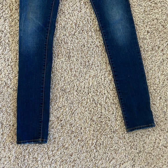 S.O.N.G. Women’s Size 25 - Medium Wash Distressed Skinny Jeans: Excellent! - Picture 3 of 9